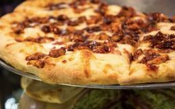 Hand Tossed Round BBQ Pizza