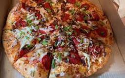 Hand Tossed Round Everything Pizza